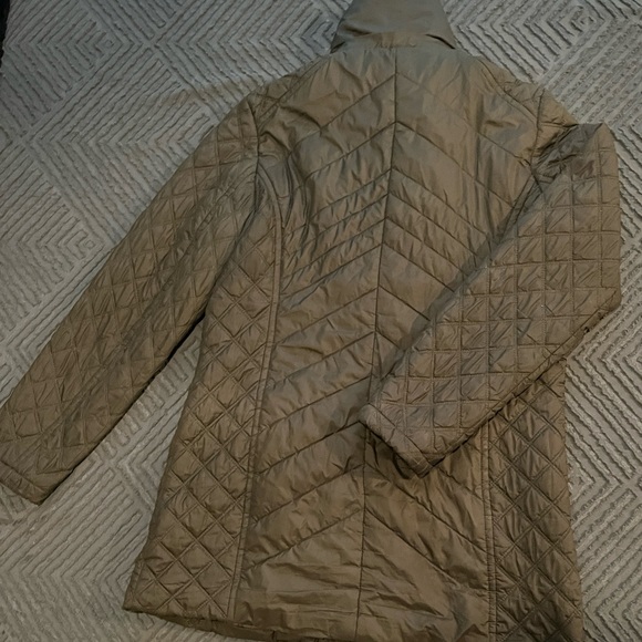Marc Andrews Down Jacket in Army Green - Picture 13 of 15